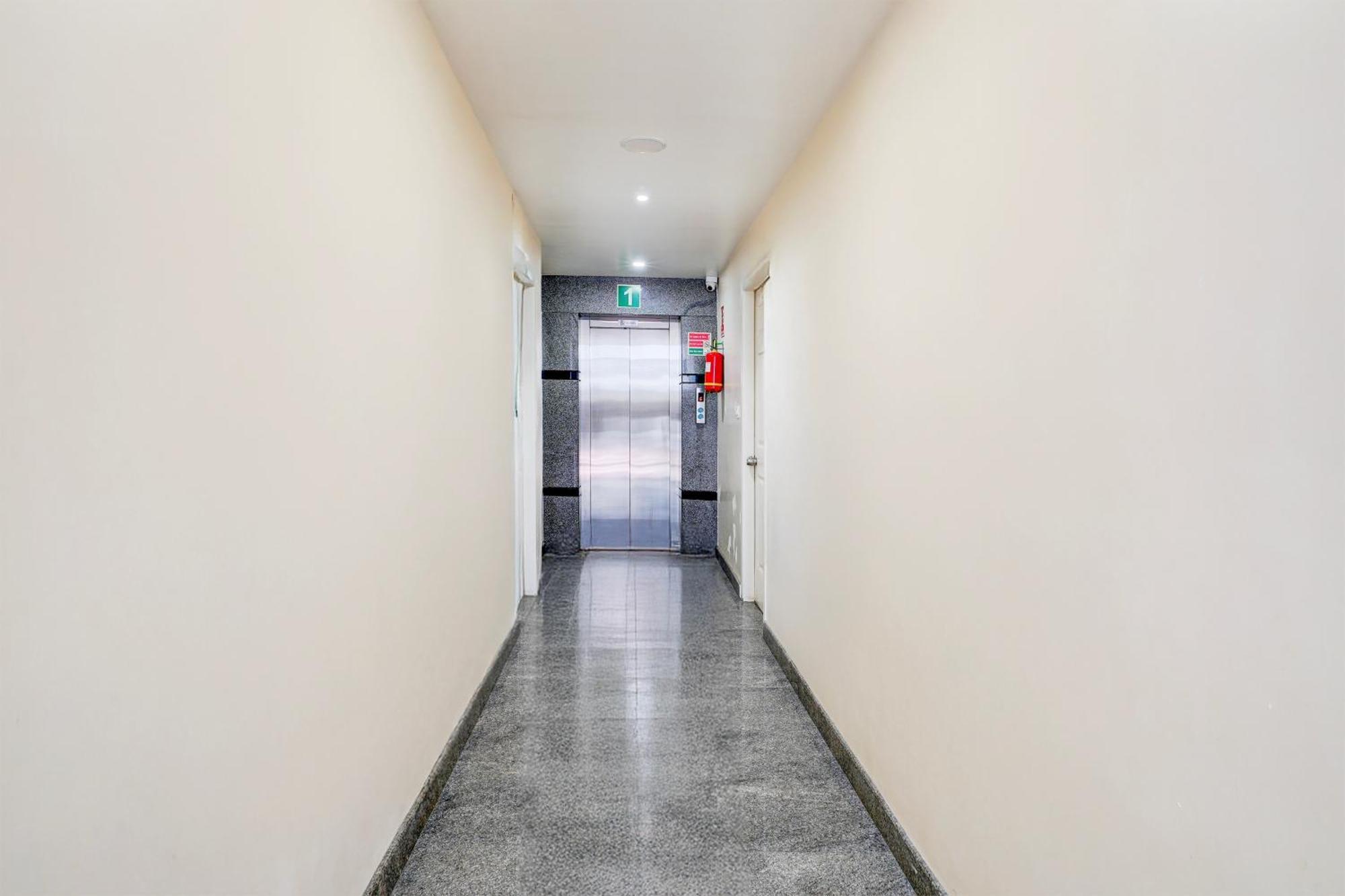 Super Hotel O Koramangala Near Sony Signal Bangalore Eksteriør billede
